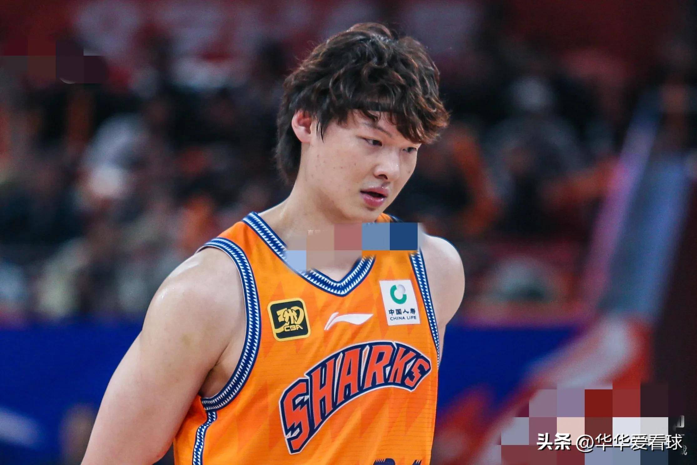 新疆广汇调整名单备战CBA常规赛上海海港刷新队史纪录备战荷甲，转折点浙江稠州绝杀压哨瞬间刷屏的简单介绍